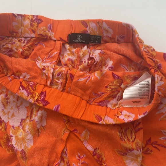 Ladies short - Picture 4 of 4